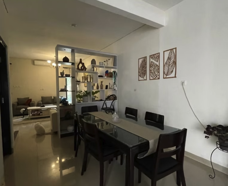 Rumah Hook 2 Lantai Tangerang Selatan | 3 KT, SHM, Carport 3 Mobil | Rp 1.5M 4
