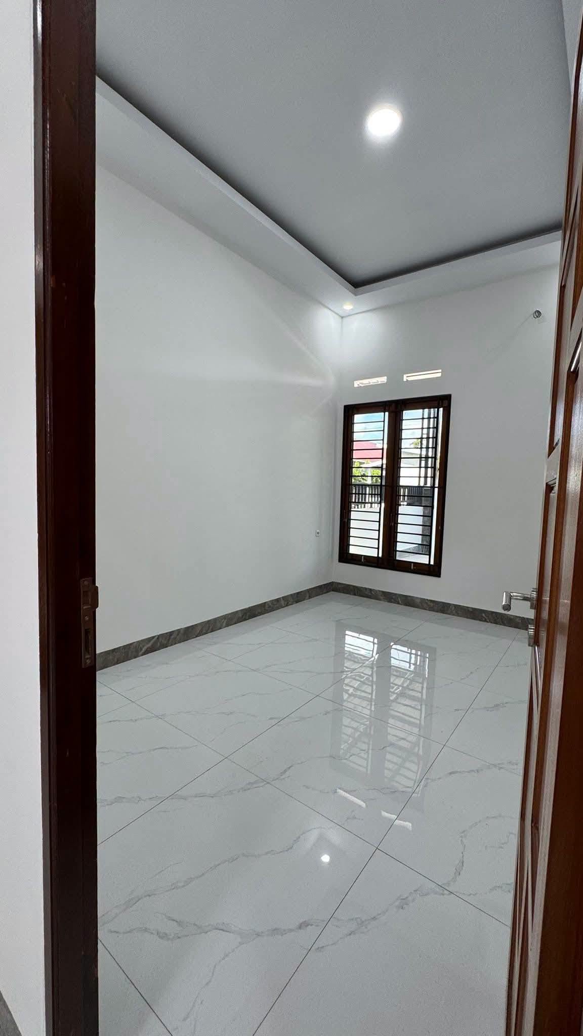 3-Bedroom House for Sale on Jl. Raya Citayam, Depok with Parking 6