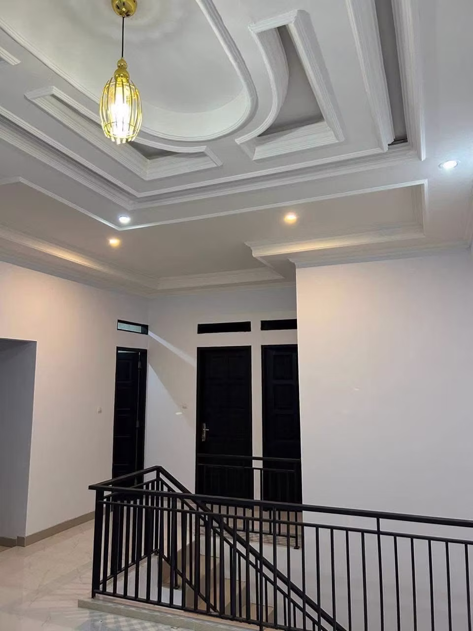 Modern Classic 2-Storey House in Jagakarsa South Jakarta | 4 BR, SHM | IDR 1,450,000,000 6