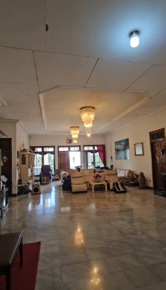 Rumah Hitung Tanah Puncak Permai Surabaya | LT 2.137 m², SHM, City View 6