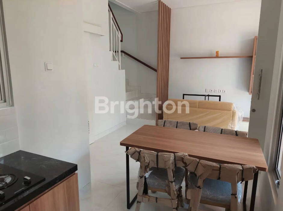 Rumah Fully Furnished Malibu Village Gading Serpong | 2 KT, PPJB | Rp 1.2M 2