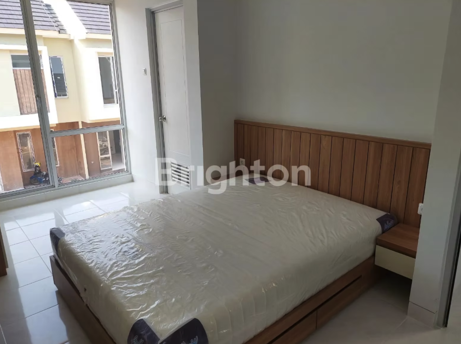 Rumah Fully Furnished Malibu Village Gading Serpong | 2 KT, PPJB | Rp 1.2M 4