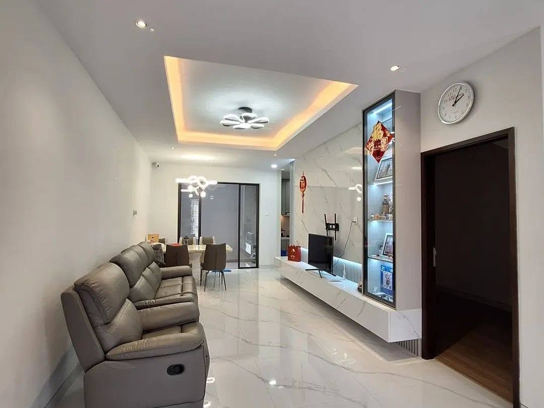 Fully Furnished 3-Bedroom House for Sale in Central Hills Cluster, Kalimantan Barat 3
