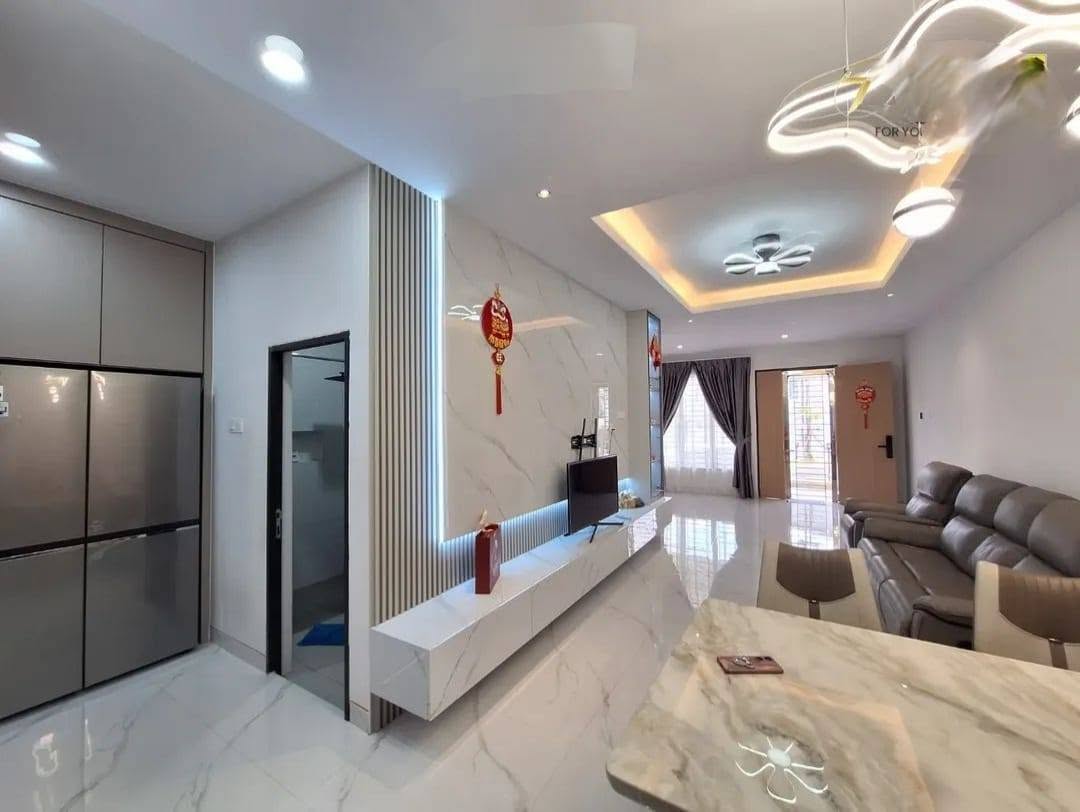 Fully Furnished 3-Bedroom House for Sale in Central Hills Cluster, Kalimantan Barat 4