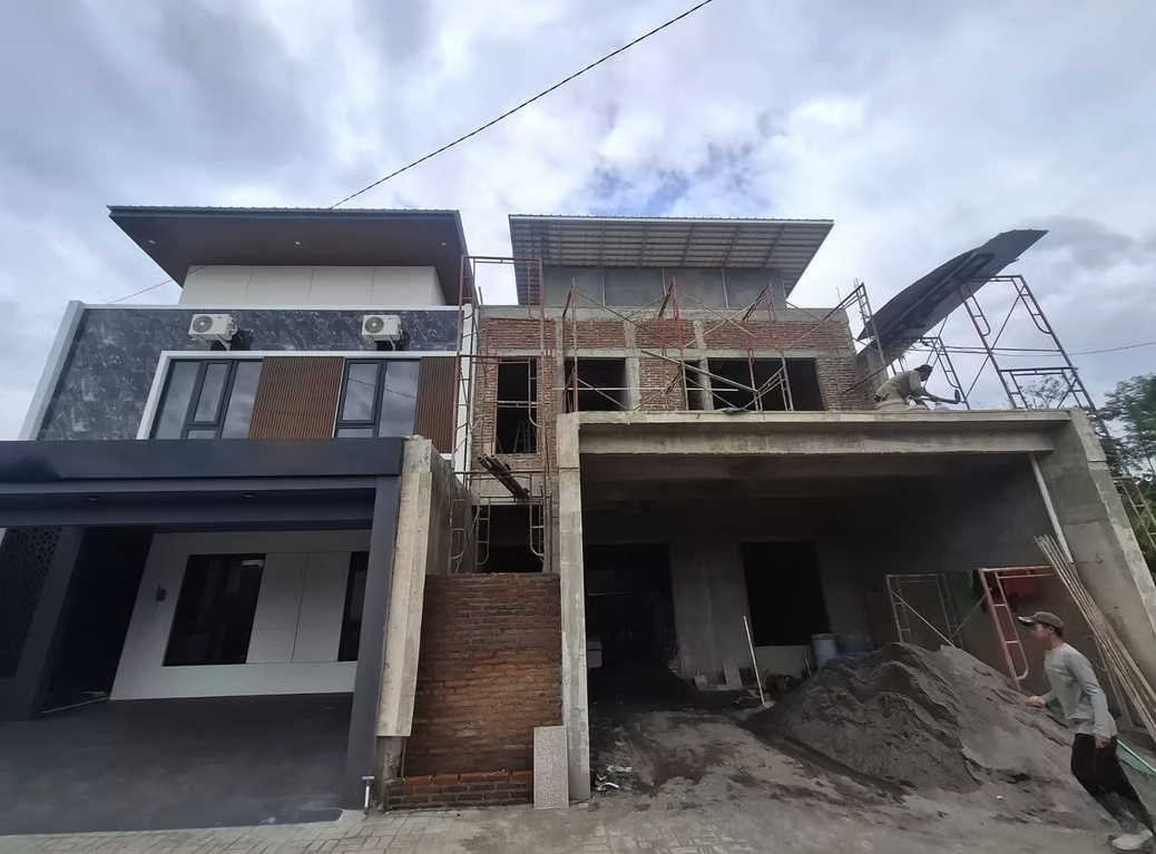 Jual Rumah Mewah 2 LT di Maguwo Dekat Jogja Bay dan Sanata Dharma 4