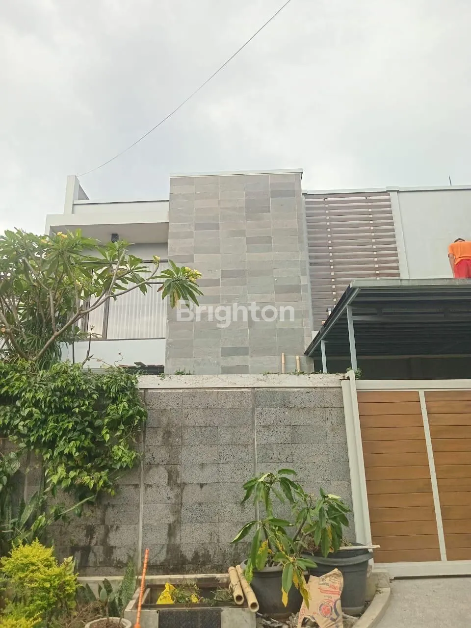 Fully Furnished 4-Bedroom House for Sale in Gegerkalong, Bandung 2