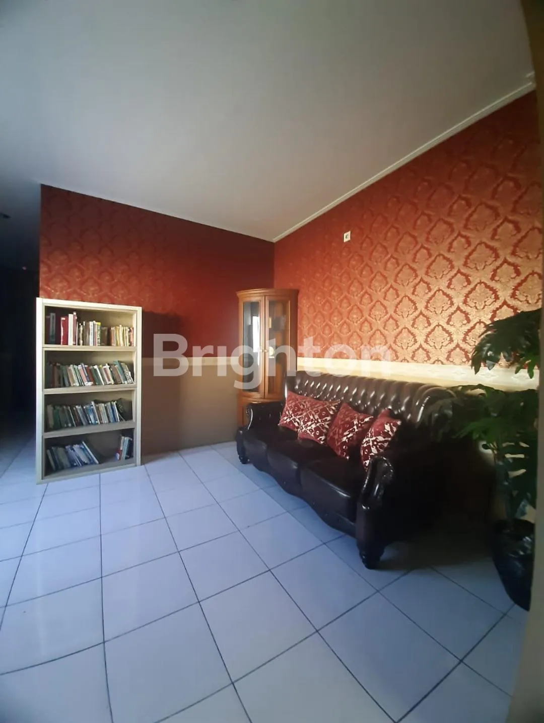 Ruko 3 Lantai Terusan Sutami Pasteur Bandung | LB 468 m², SHM, Garasi 4