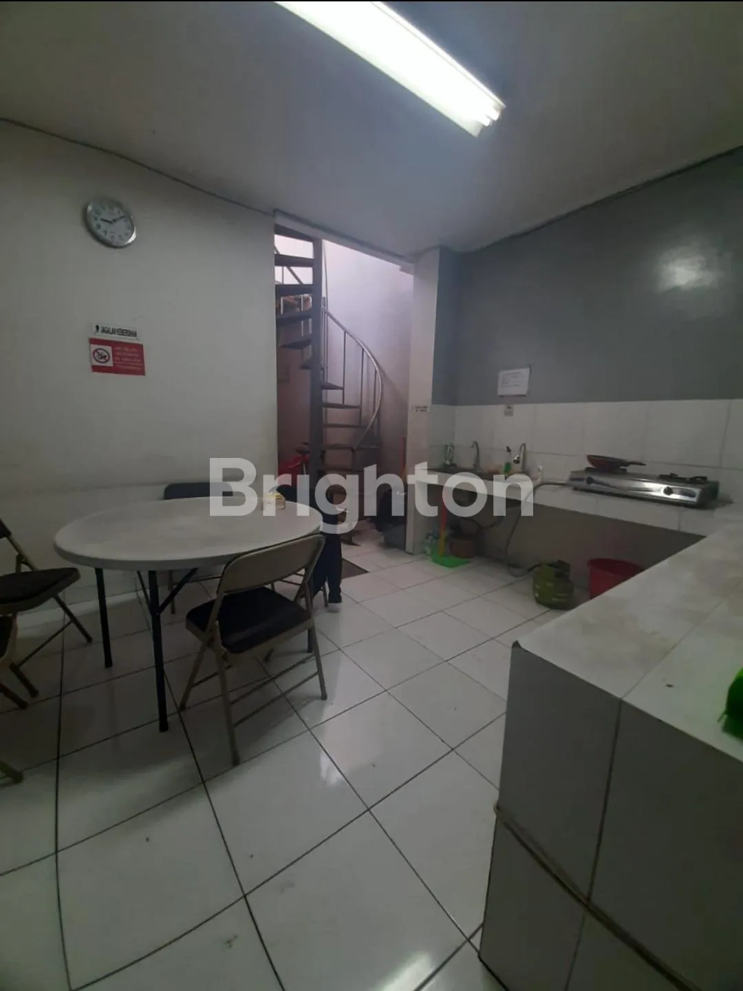 Ruko 3 Lantai Terusan Sutami Pasteur Bandung | LB 468 m², SHM, Garasi 5