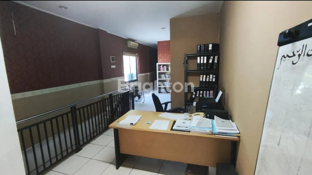 Ruko 3 Lantai Terusan Sutami Pasteur Bandung | LB 468 m², SHM, Garasi 7
