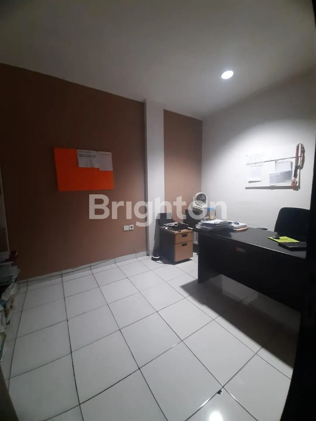 Ruko 3 Lantai Terusan Sutami Pasteur Bandung | LB 468 m², SHM, Garasi 8