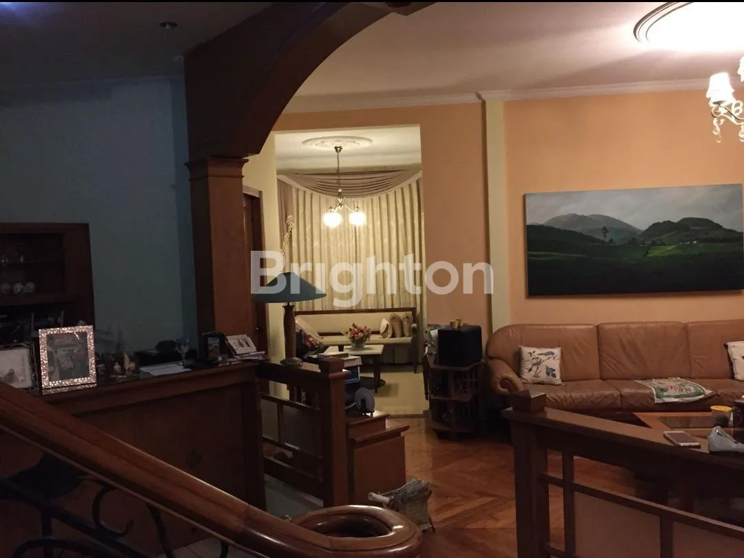 Rumah Lux Cipaku Indah Setiabudi Bandung | LT/LB 400 m², 3+1 KT, SHM, 4