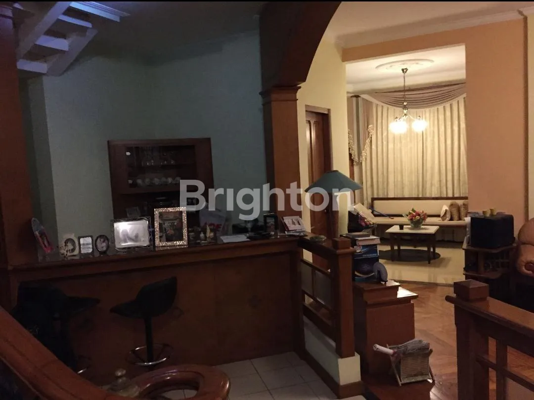 Rumah Lux Cipaku Indah Setiabudi Bandung | LT/LB 400 m², 3+1 KT, SHM, 6