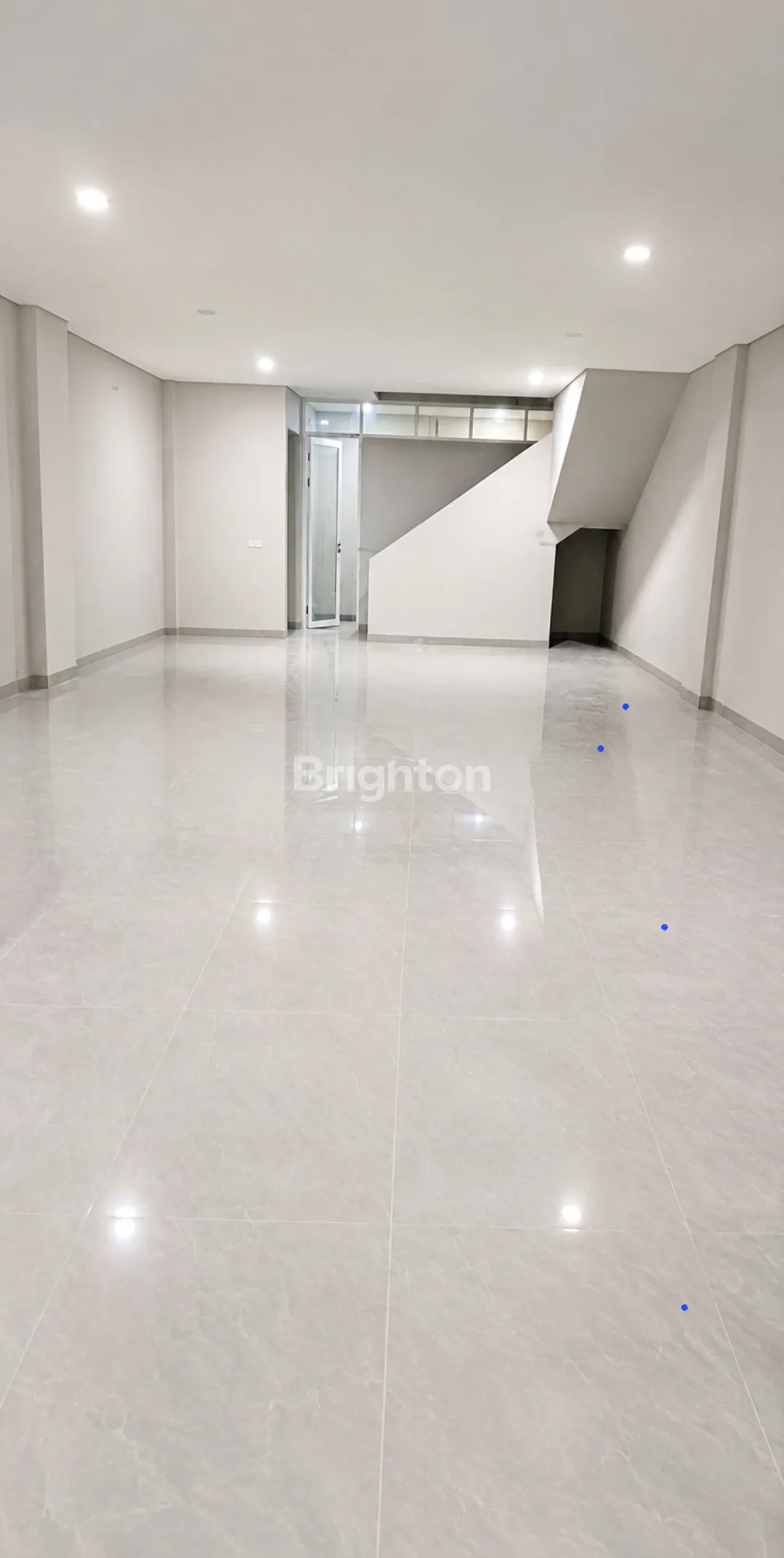 Spacious Shophouse for Yearly Rent on Jl. Kebon Kawung, Bandung with Meeting Room 3