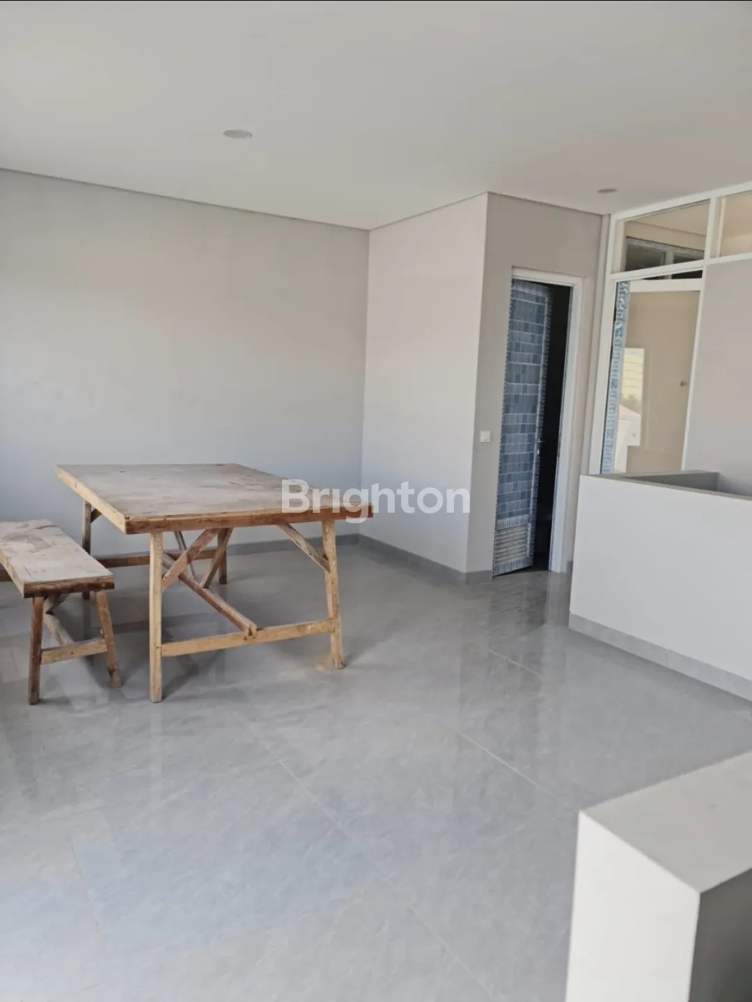 Spacious Shophouse for Yearly Rent on Jl. Kebon Kawung, Bandung with Meeting Room 5