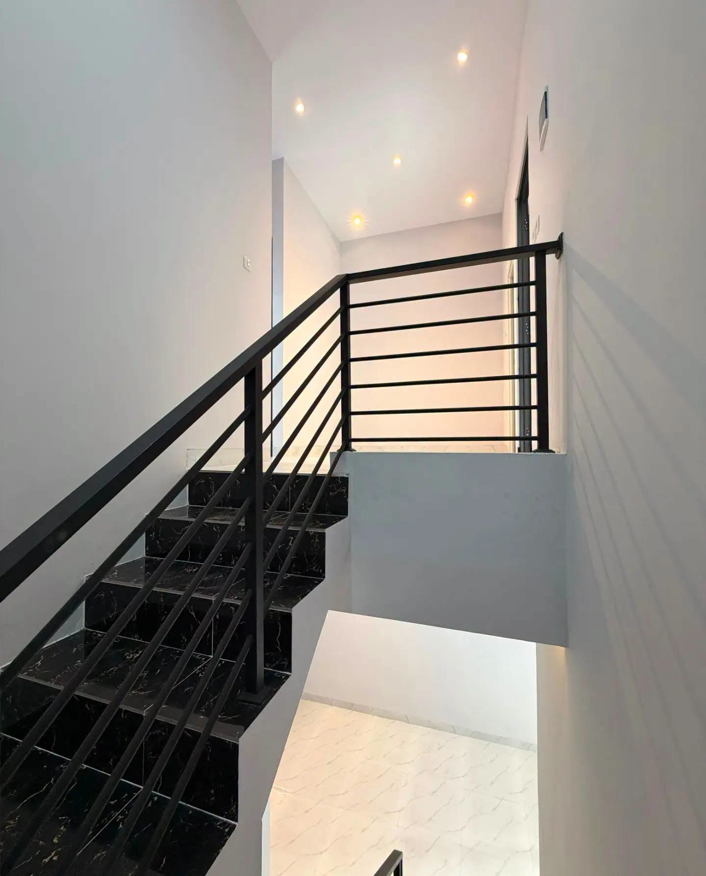 3-Bedroom House for Sale in Kebagusan, Jakarta Selatan with Garage and Carport 7