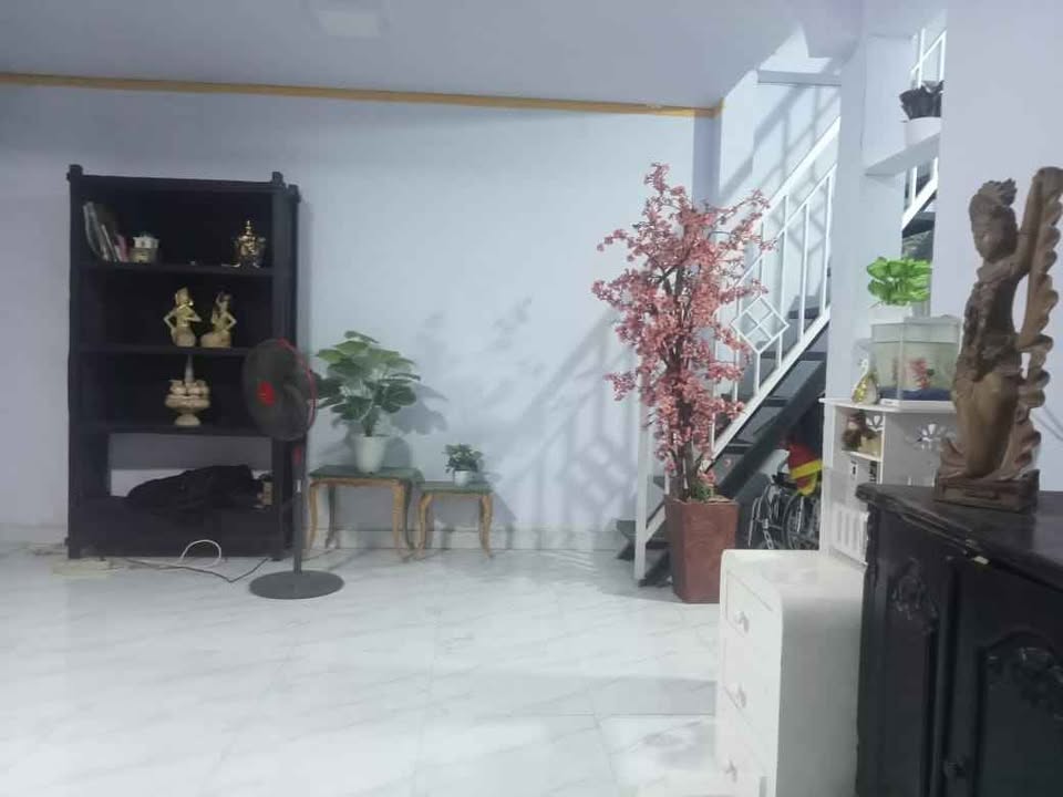 Fully Furnished 3-Bedroom House for Sale in Denpasar, Bali near Indomaret Monang Maning