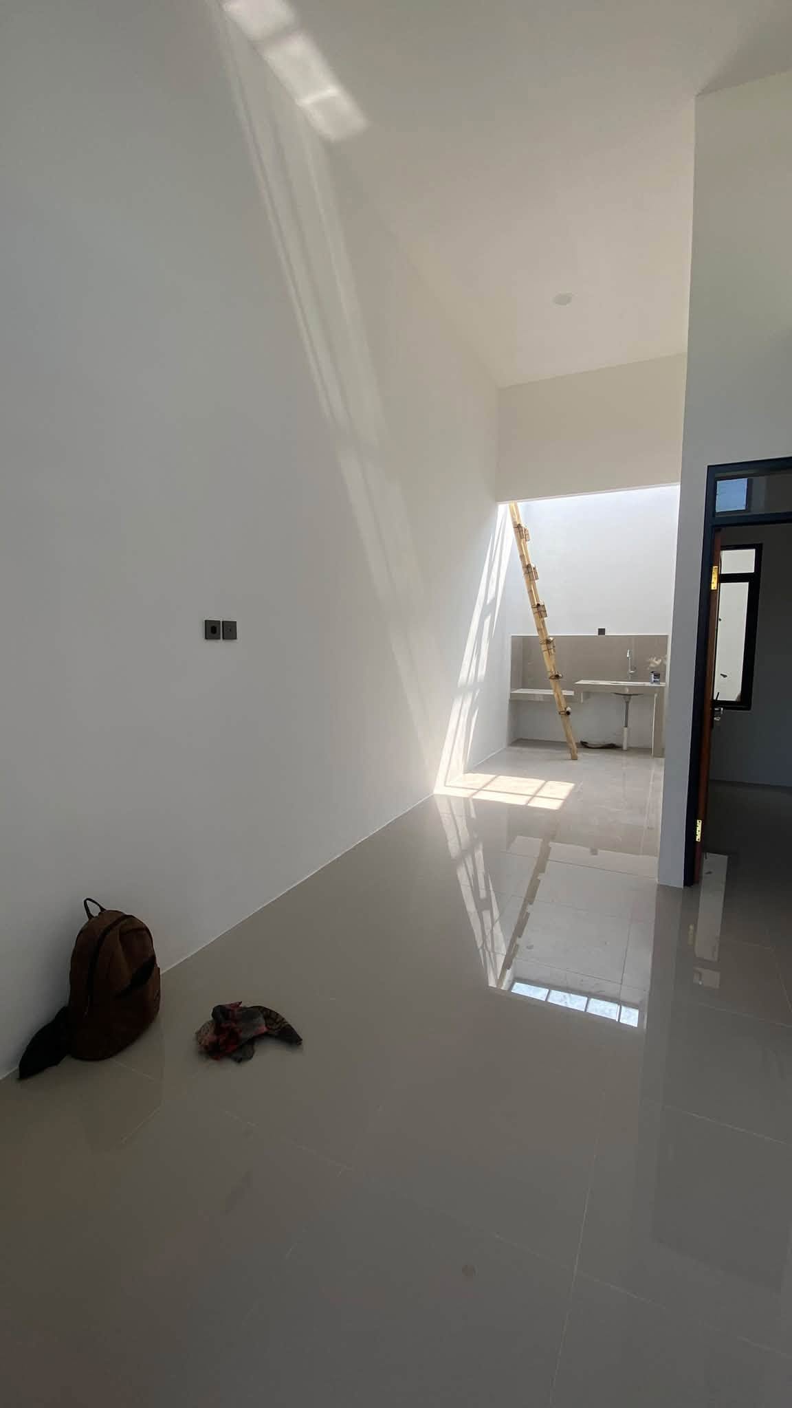 House for Sale in Mekarsari, Cianjur with 2 Bedrooms and Parking 5