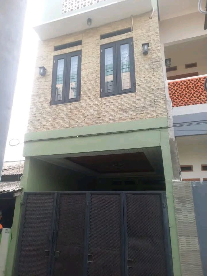 2-Bedroom House for Sale in Sudimara Jaya, Tangerang with Semi Furnished Features 6