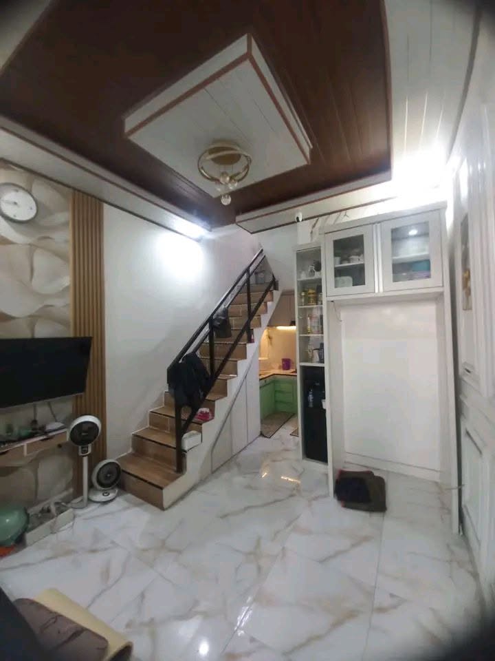 2-Bedroom House for Sale in Sudimara Jaya, Tangerang with Semi Furnished Features 8