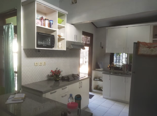 Rumah 2 Lantai SHM Strategis Siap Huni Bali | 5 KT, LT 246 m², Unfurnished