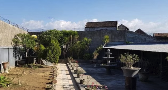 Aset Komersial 2 Lantai Banyuning Singaraja | SHM, LT 246 m² | Rp 12.900.000.000