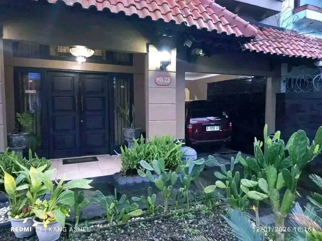 Fully Furnished 6-Bedroom House for Sale in Puncak, Bogor with Garden and Parking 7