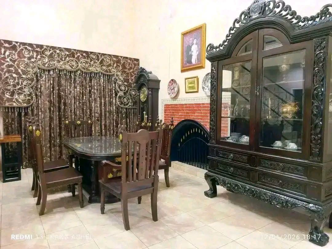 Fully Furnished 6-Bedroom House for Sale in Puncak, Bogor with Garden and Parking 8