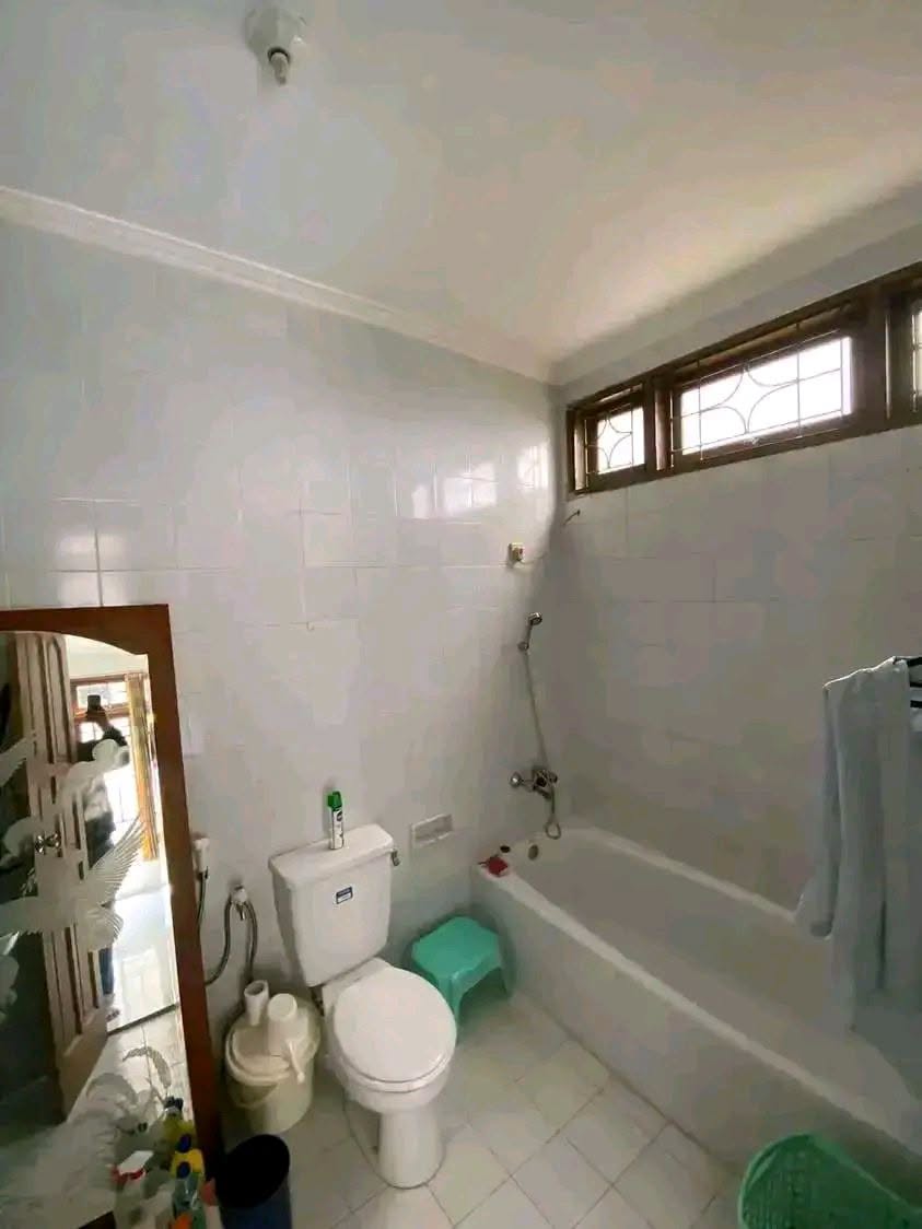 Spacious 6-Bedroom House for Sale in Puncak Pass Bogor-Cianjur 4