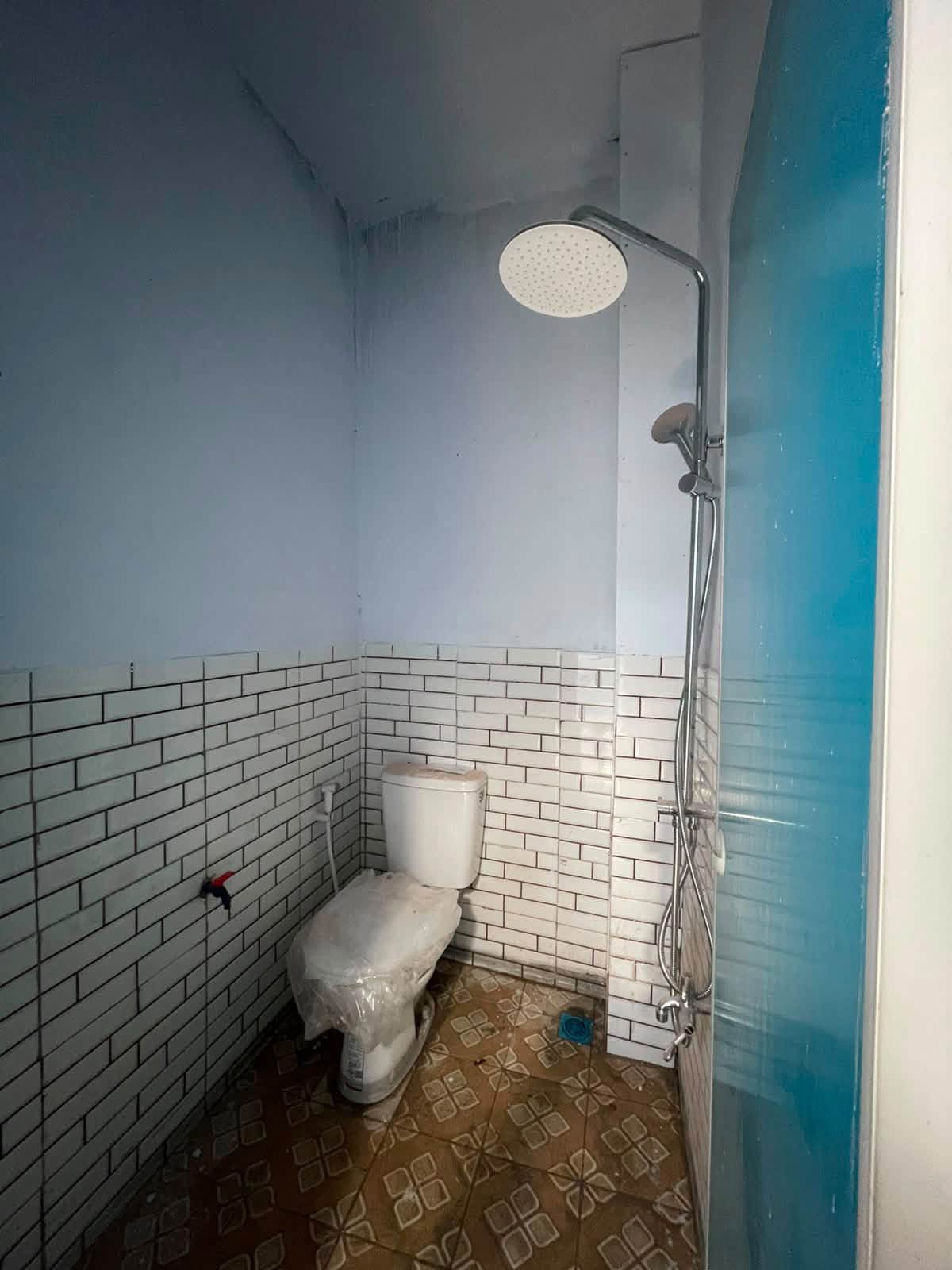 2-Bedroom House for Sale in Central Jakarta with Toll Access 6
