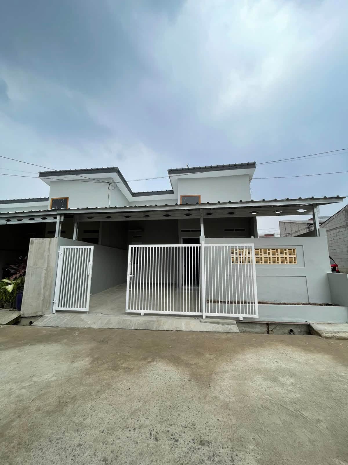 2-Bedroom House for Sale in Central Jakarta with Toll Access 7