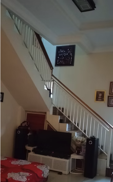 Rumah 2 Lantai Terawat Cirebon Kota | 4+1 KT, Garasi 2 Mobil, SHM | LT 200 m² 3