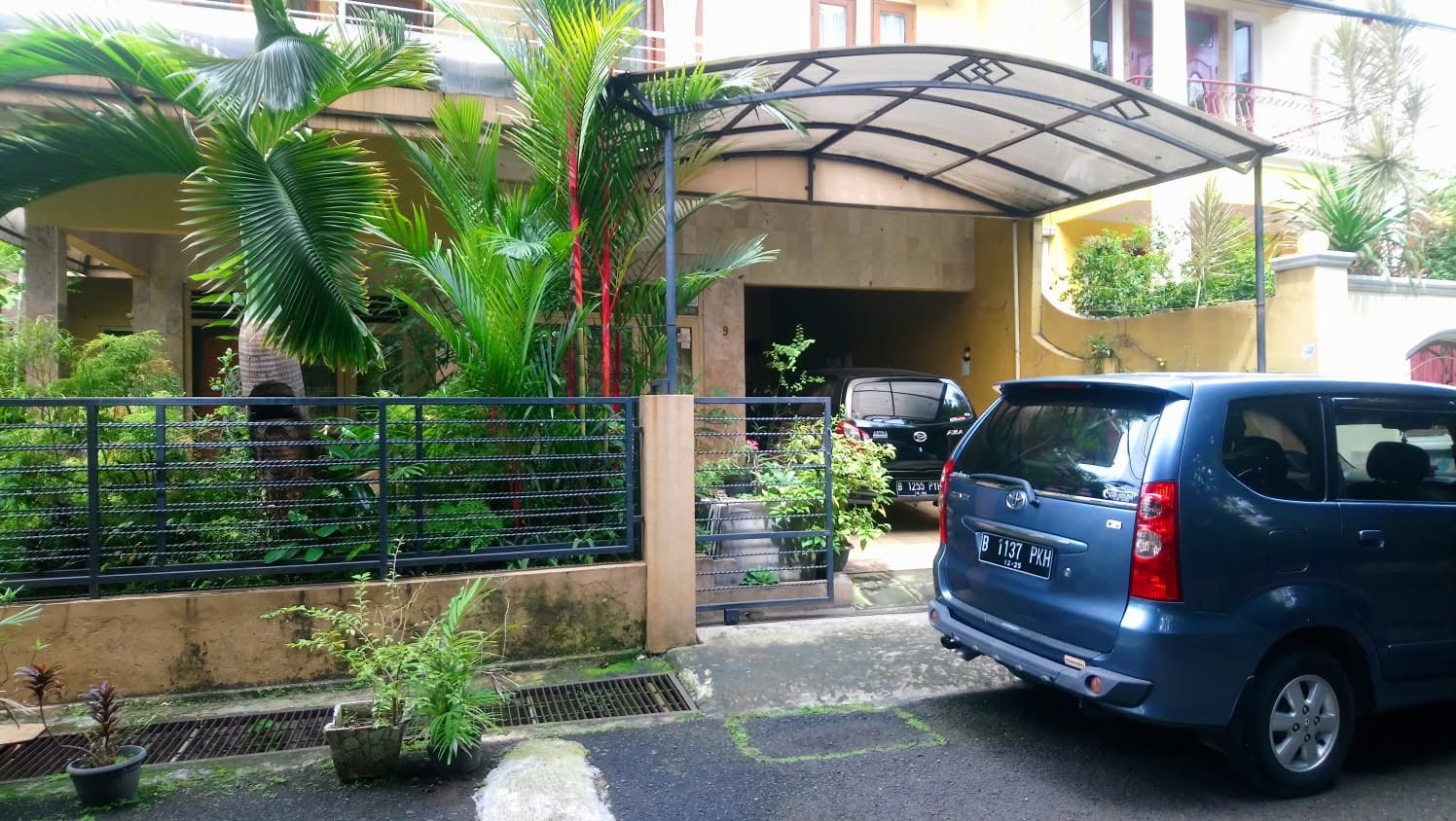 Spacious 6-Bedroom House for Sale in Menteng, Central Jakarta 7