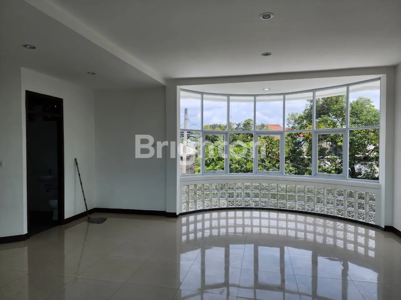 Ruko Rumah + Toko JL Raya Kuta Badung | LT 235 m², SHM, Garasi | Rp 4,4 M 5
