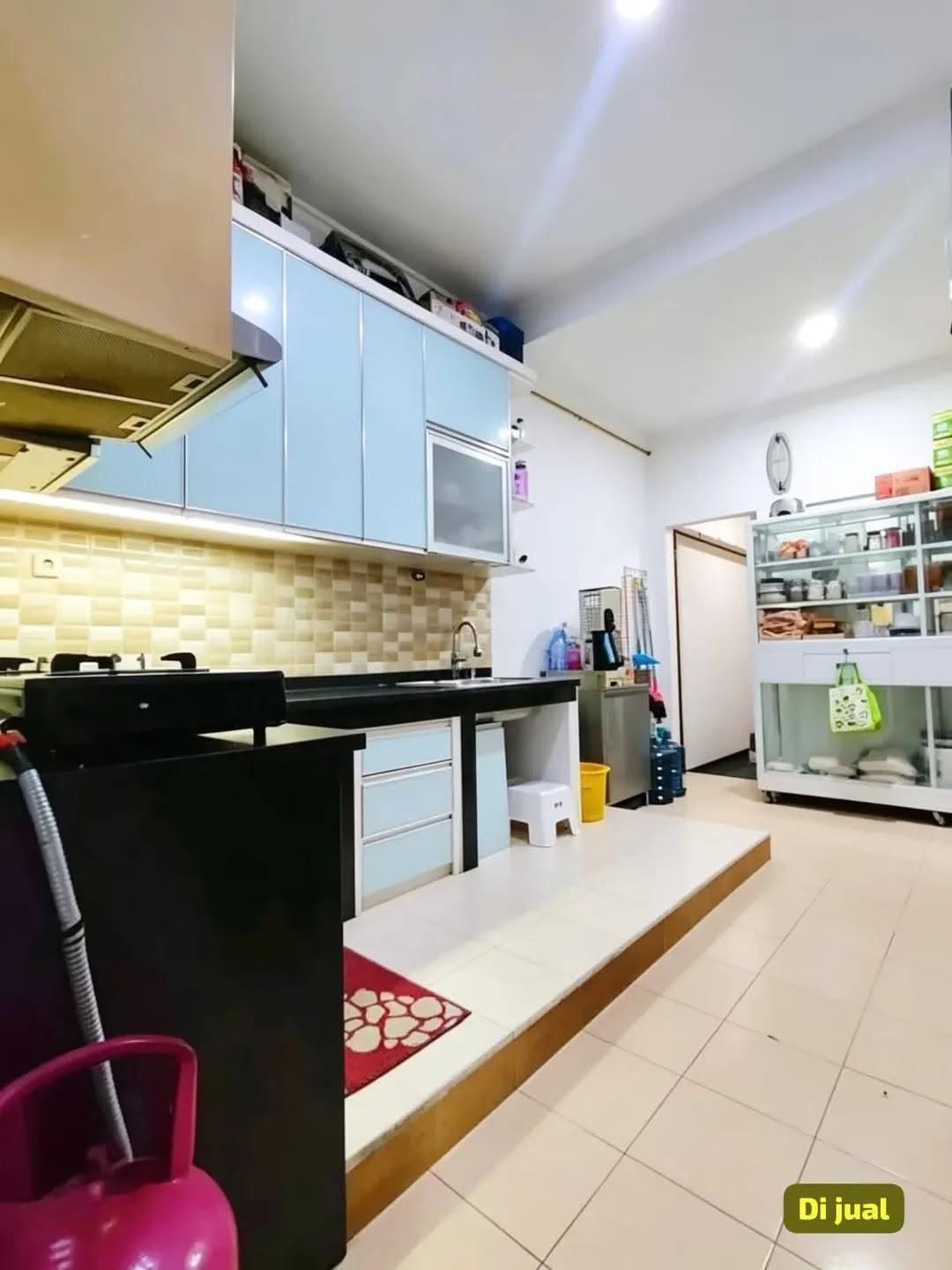 Spacious 5-Bedroom House for Sale in Pondok Kelapa, Jakarta Timur 2