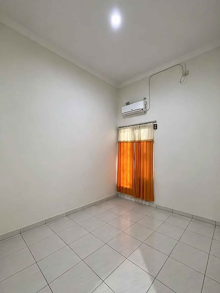 2-Bedroom House for Sale in Pudak Payung, Semarang with Dining Area and Water Heater 3