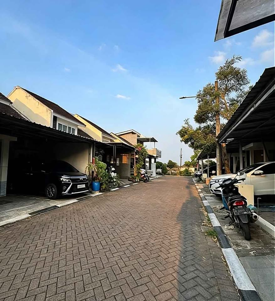 2-Bedroom House for Sale in Pudak Payung, Semarang with Dining Area and Water Heater 5