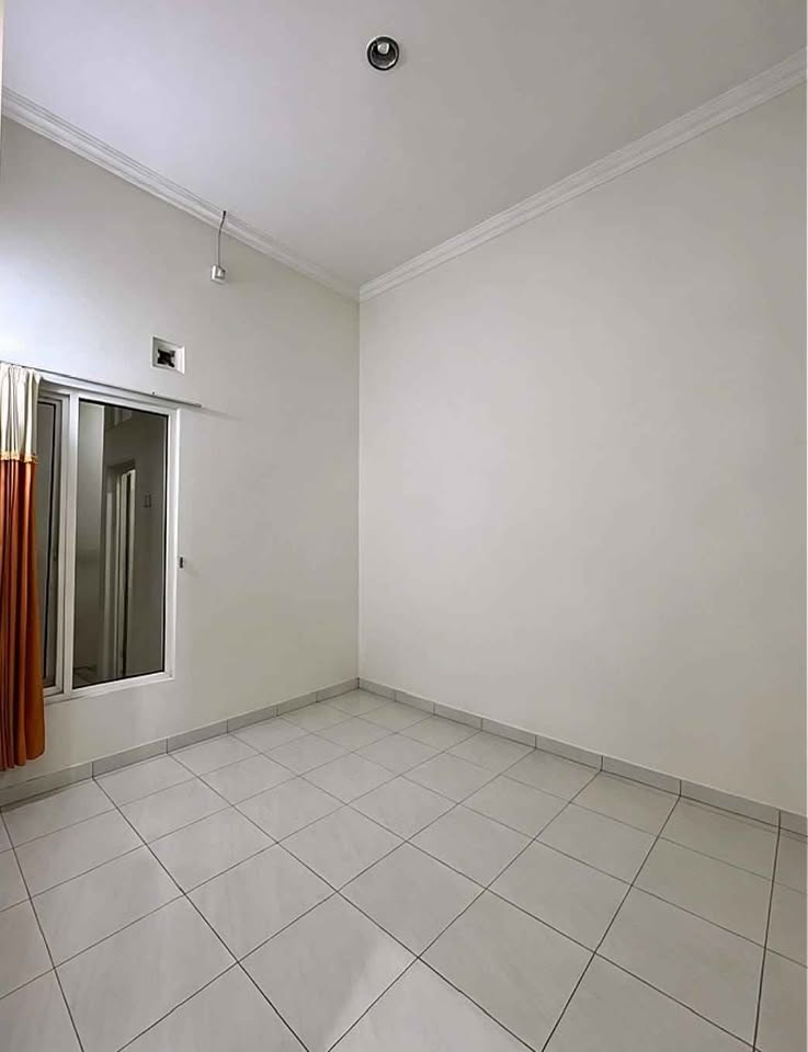 2-Bedroom House for Sale in Pudak Payung, Semarang with Dining Area and Water Heater 6