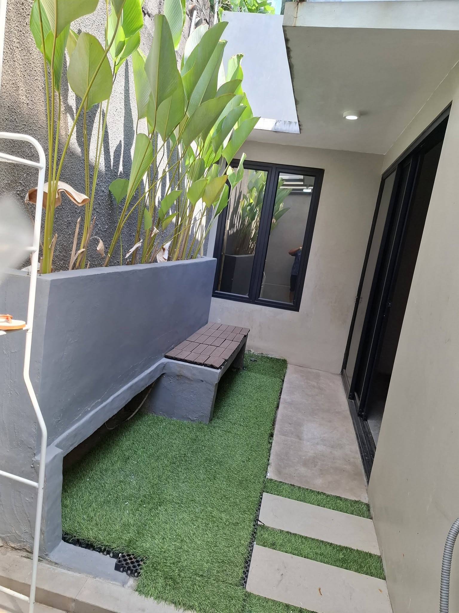2-Bedroom Semi-Furnished House for Sale in Komplek Polri Lembah Nagrak Indah, Jakarta Timur 2