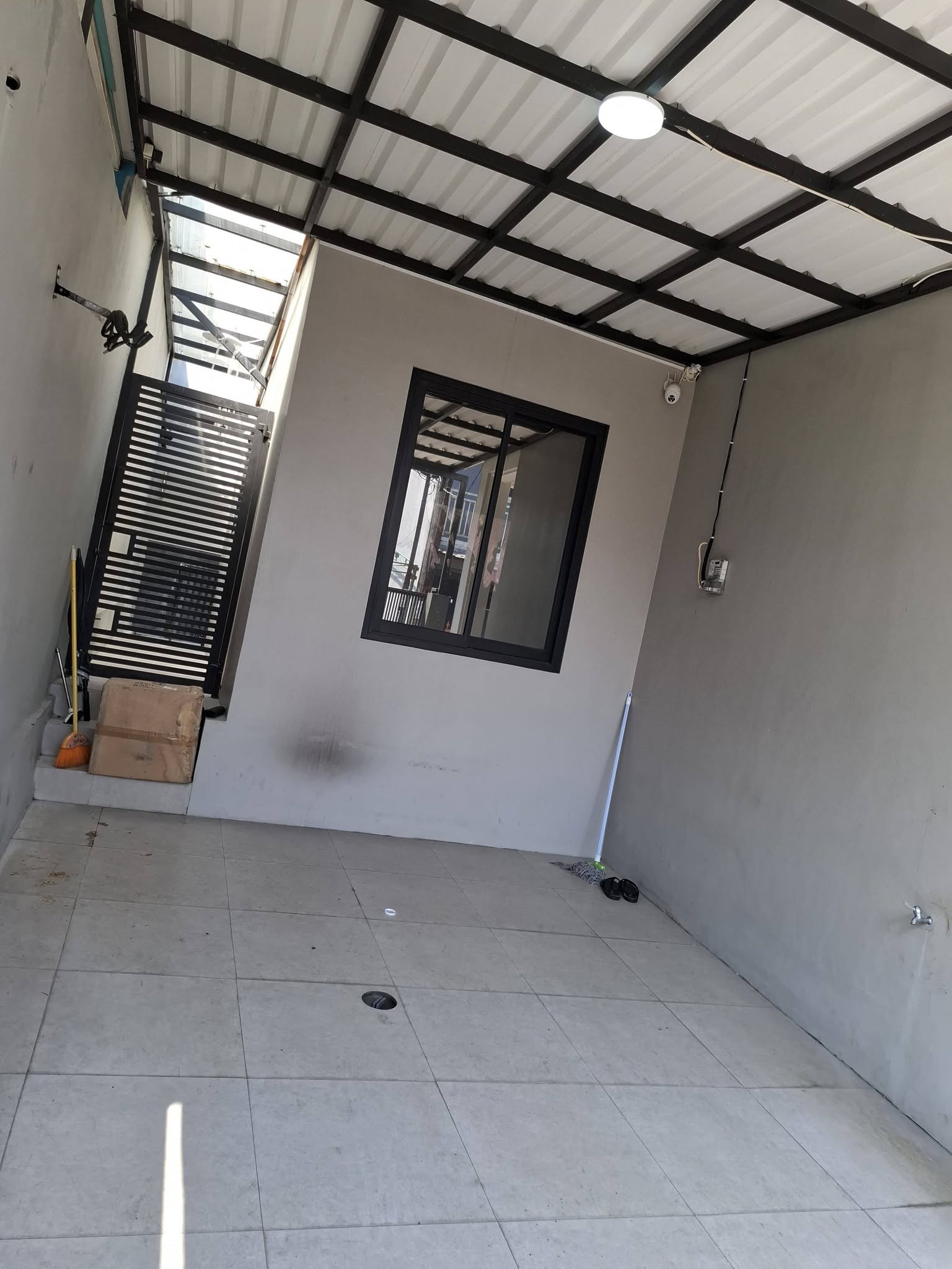 2-Bedroom Semi-Furnished House for Sale in Komplek Polri Lembah Nagrak Indah, Jakarta Timur 6