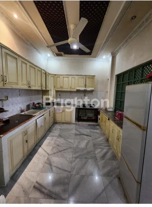 Rumah Mewah 2 Lantai Taman Ratu Jakarta Barat | 3+1 KT, SHM, Garasi | Rp 6,5 M 8