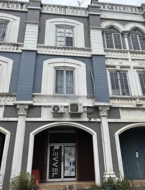 Ruko 3 Lantai BSD Bolsena Tangerang | LT 67 m², LB 175 m², SHM, Garasi | Rp 3,9 M