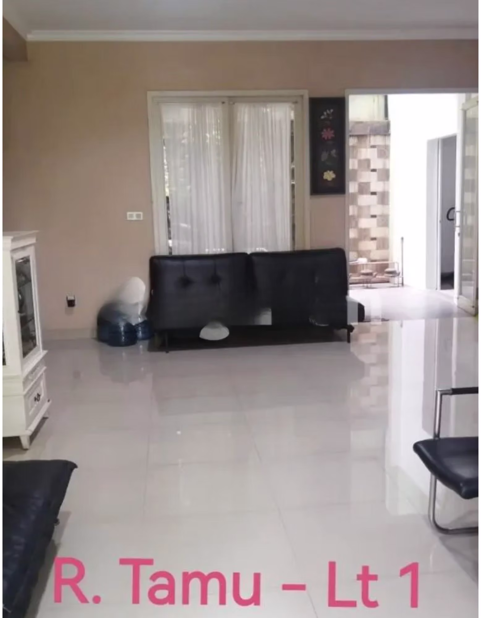 Rumah Besar Berly Timur Gading Serpong | 5+1 KT, Semi Furnished | Sewa Rp 130.000.000/Tahun 3
