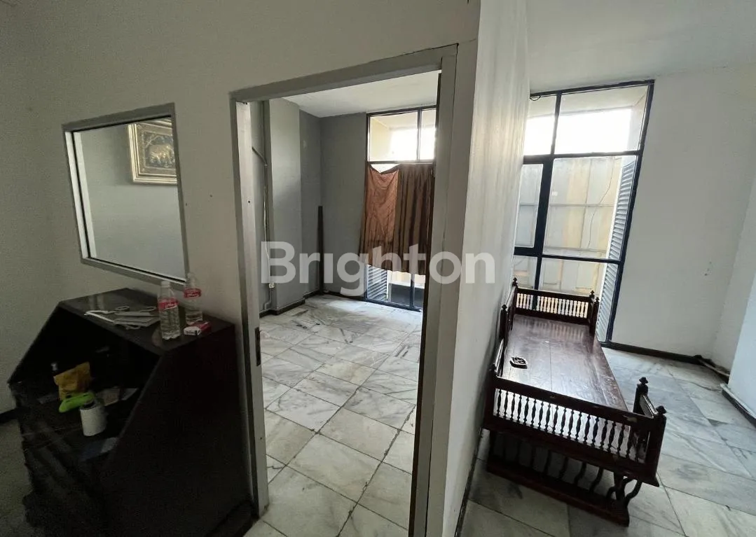 Spacious Shophouse for Sale in Sunter Agung, Jakarta Utara with Parking 3